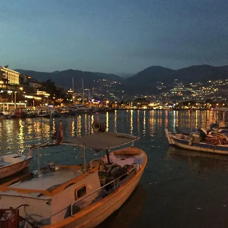 Daire Апартаменты В Центре Алании Alanya